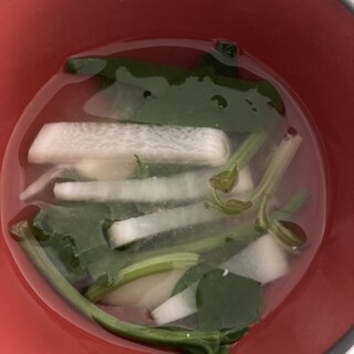 ほうれん草とカブのお吸い物